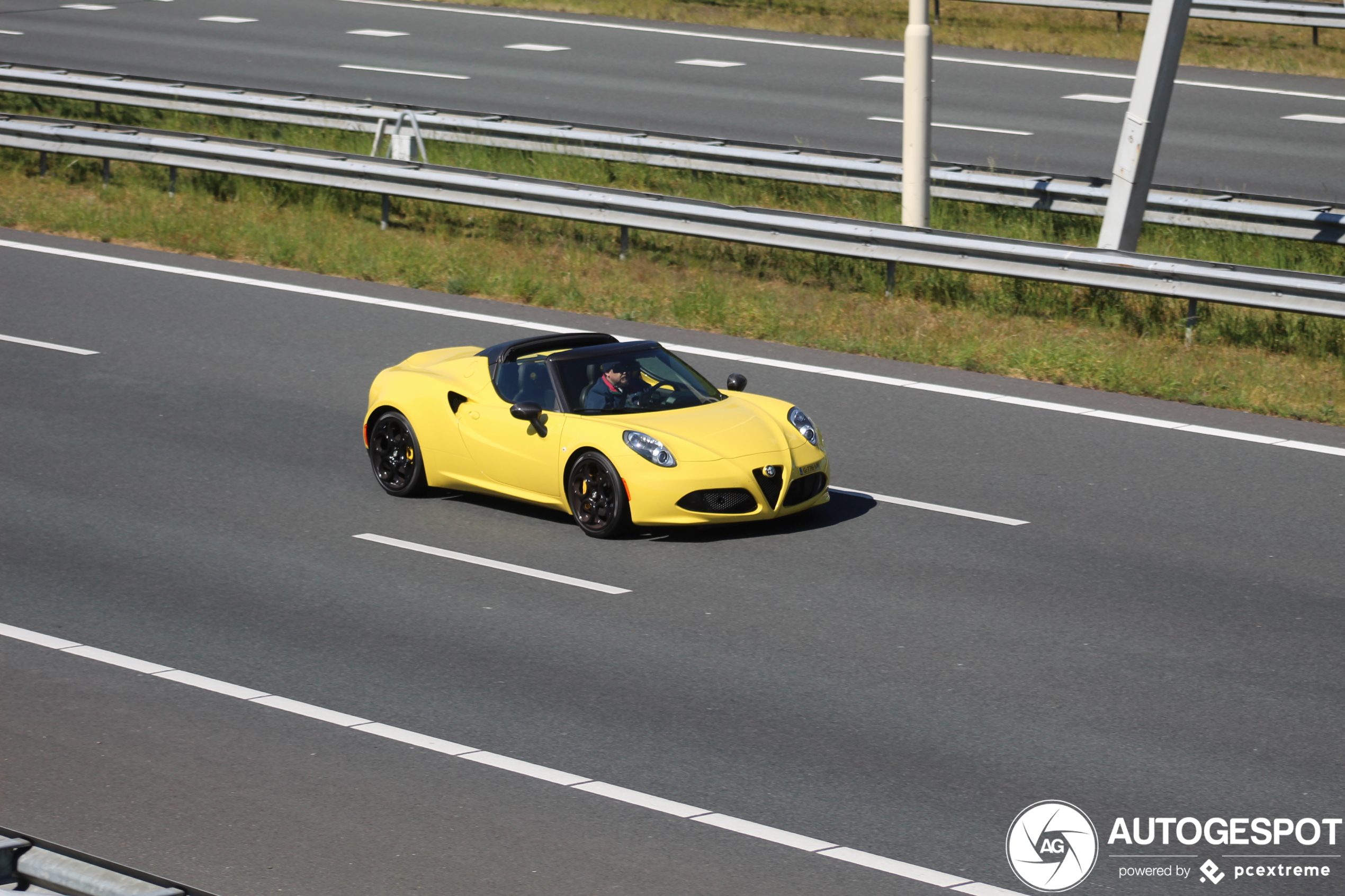 Alfa Romeo 4C Spider