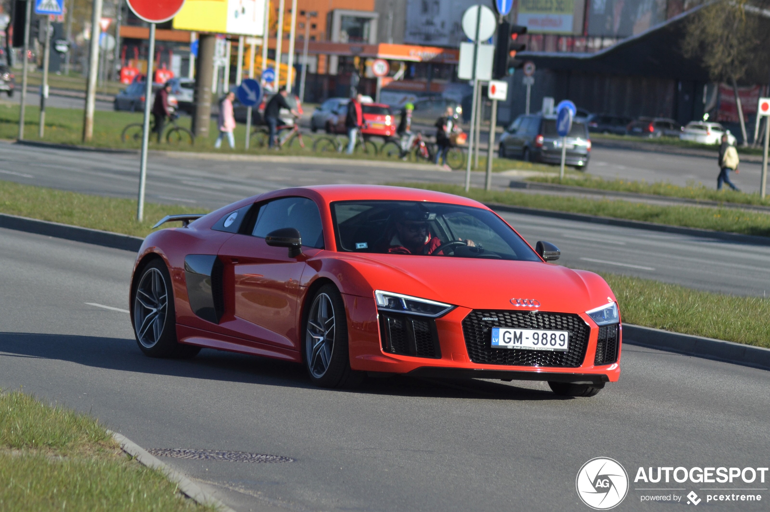 Audi R8 V10 Plus 2015