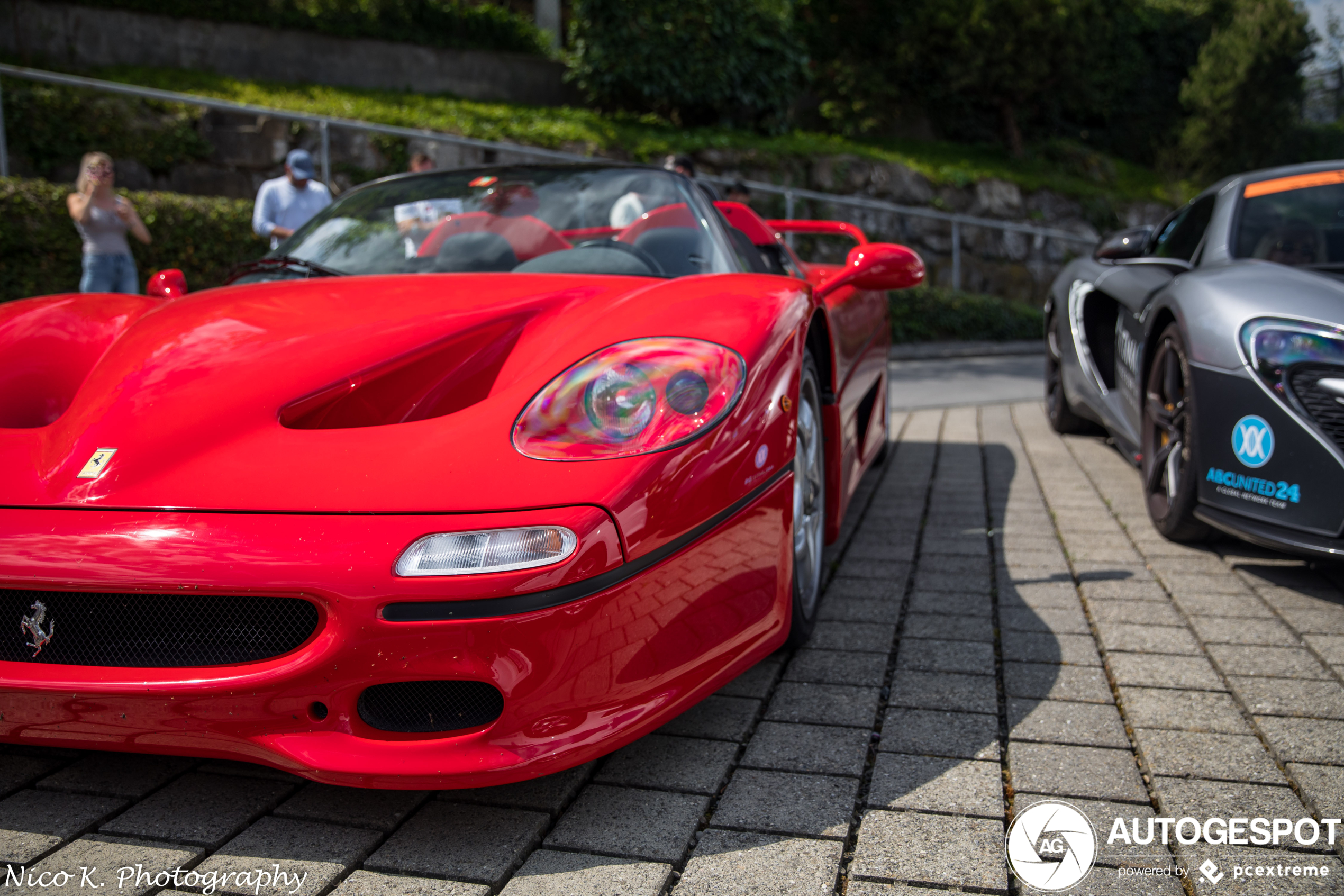 Gewoon op de parkeerplaats: Ferrari F50