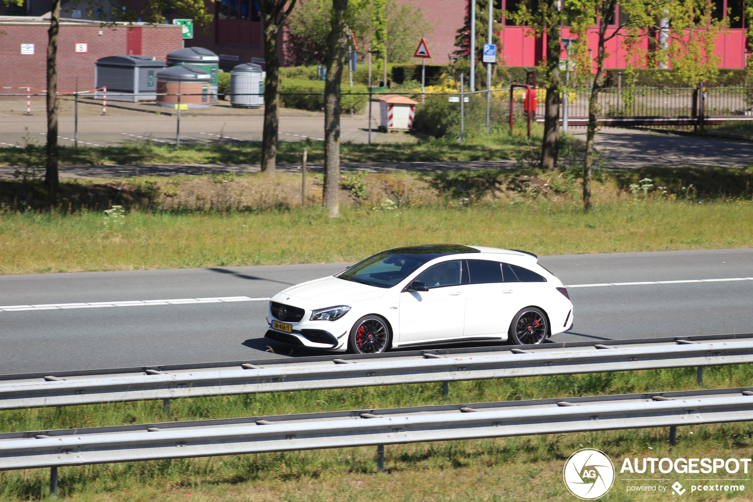 Mercedes-AMG CLA 45 Shooting Brake X117 2017