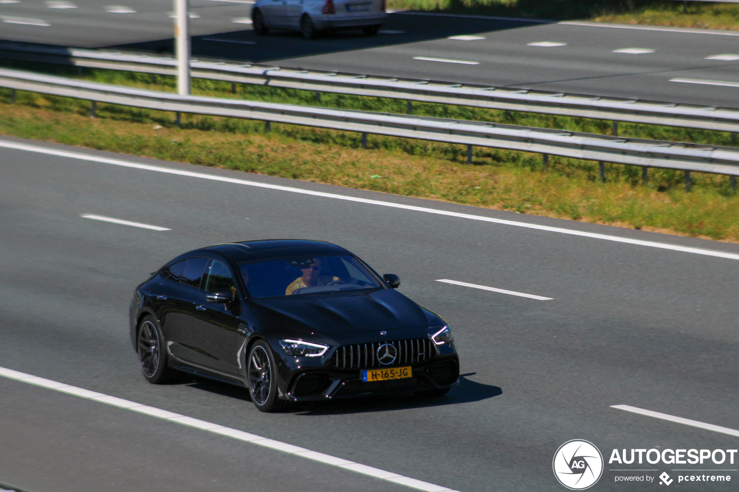 Mercedes-AMG GT 63 S X290