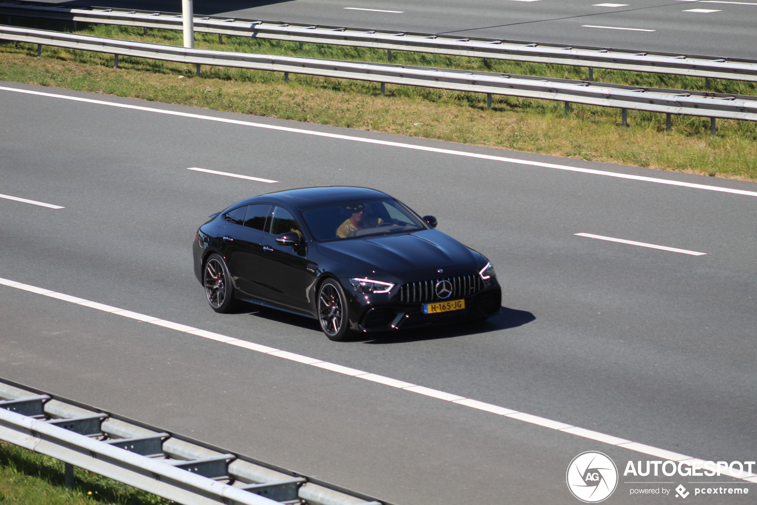 Mercedes-AMG GT 63 S X290