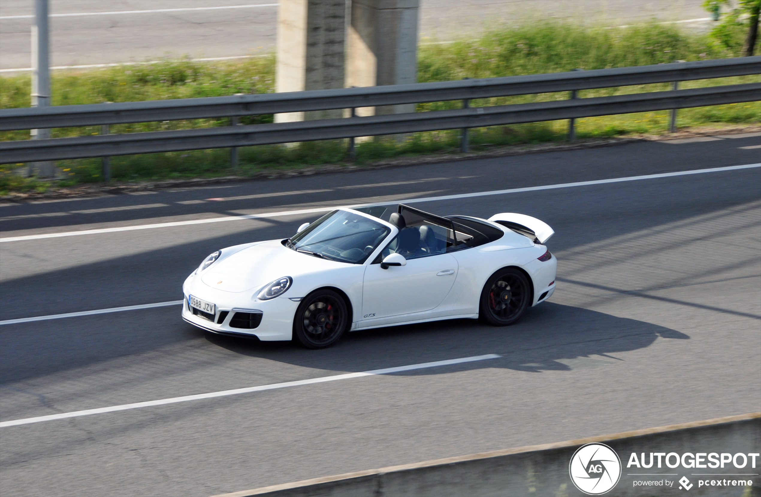 Porsche 991 Carrera 4 GTS Cabriolet MkII