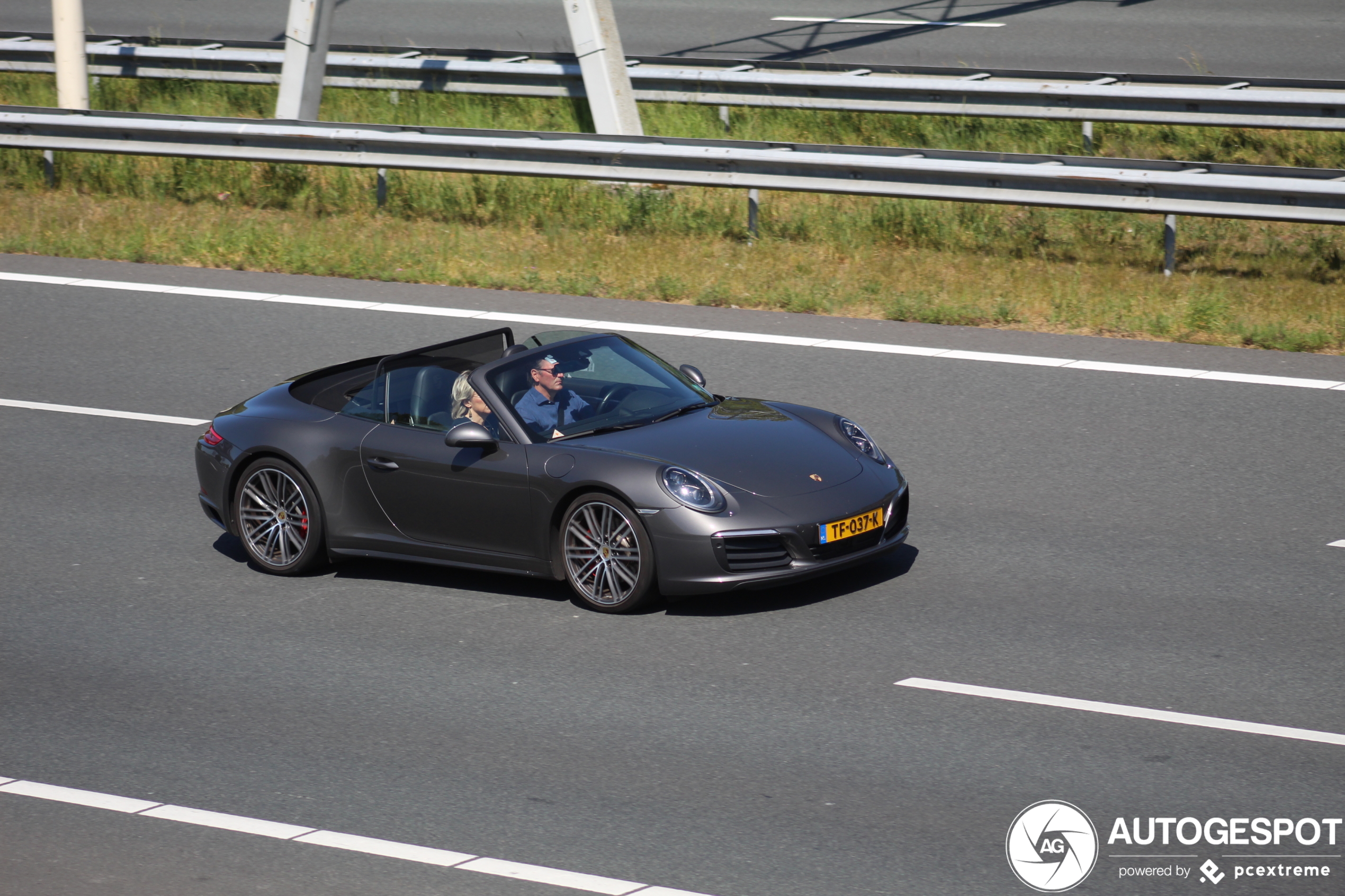 Porsche 991 Carrera 4S Cabriolet MkII