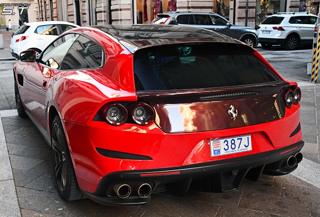 Ferrari GTC4Lusso