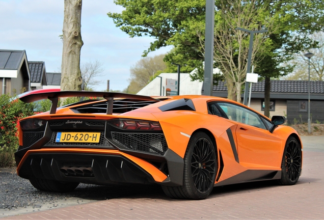 Lamborghini Aventador LP750-4 SuperVeloce