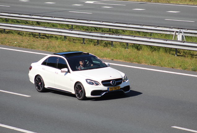 Mercedes-Benz E 63 AMG S W212