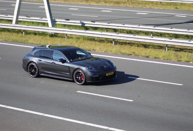 Porsche 971 Panamera GTS Sport Turismo