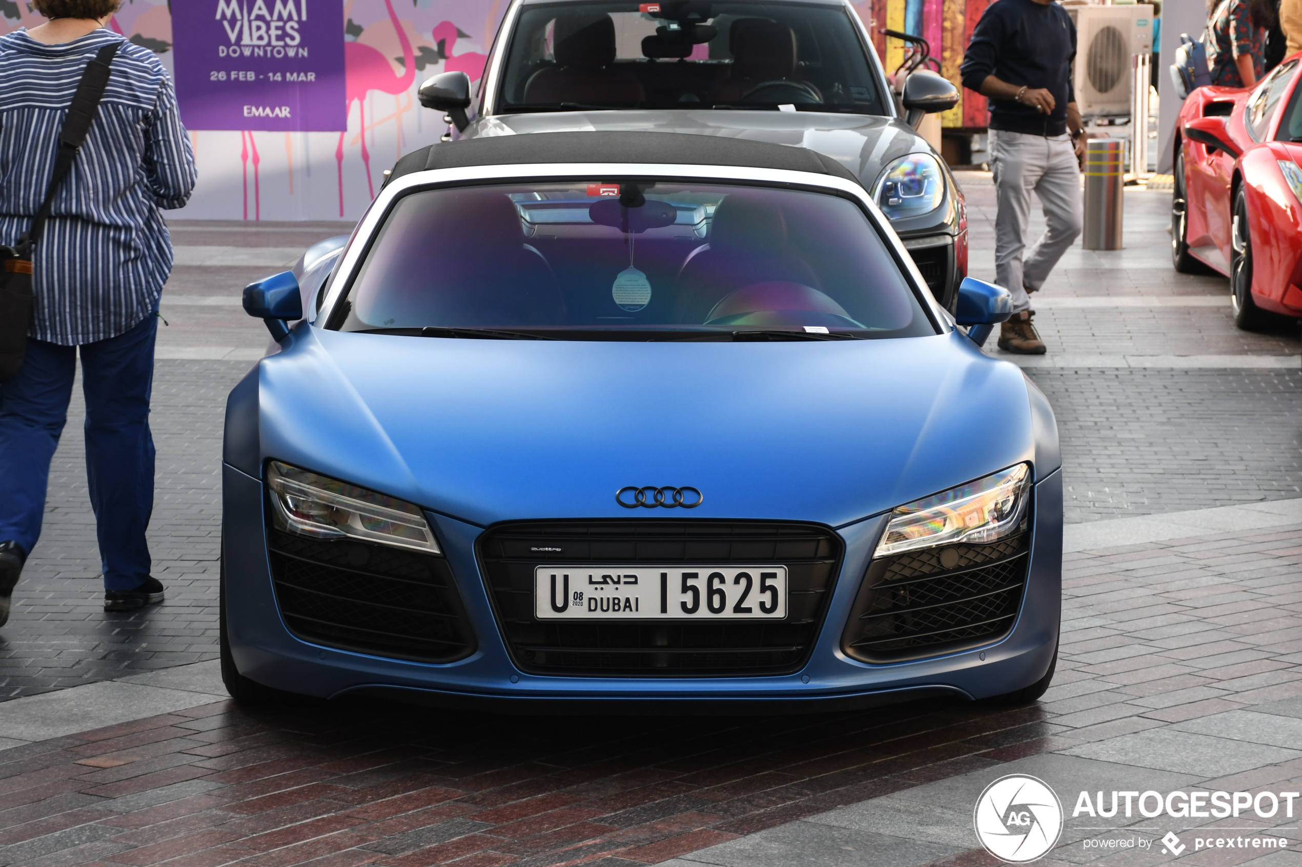 Audi R8 V10 Spyder 2013