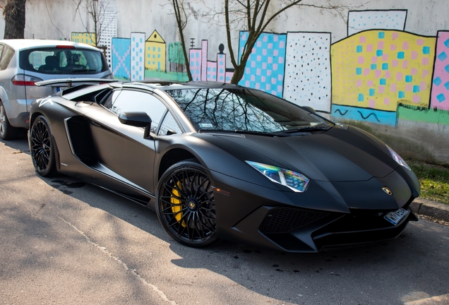 Lamborghini Aventador LP750-4 SuperVeloce Roadster