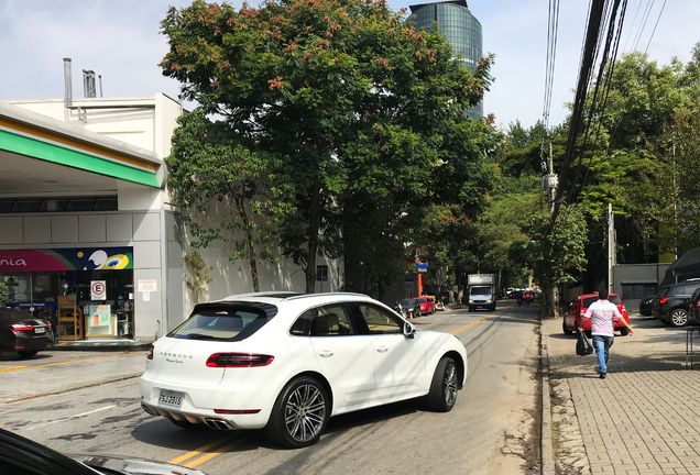 Porsche 95B Macan Turbo