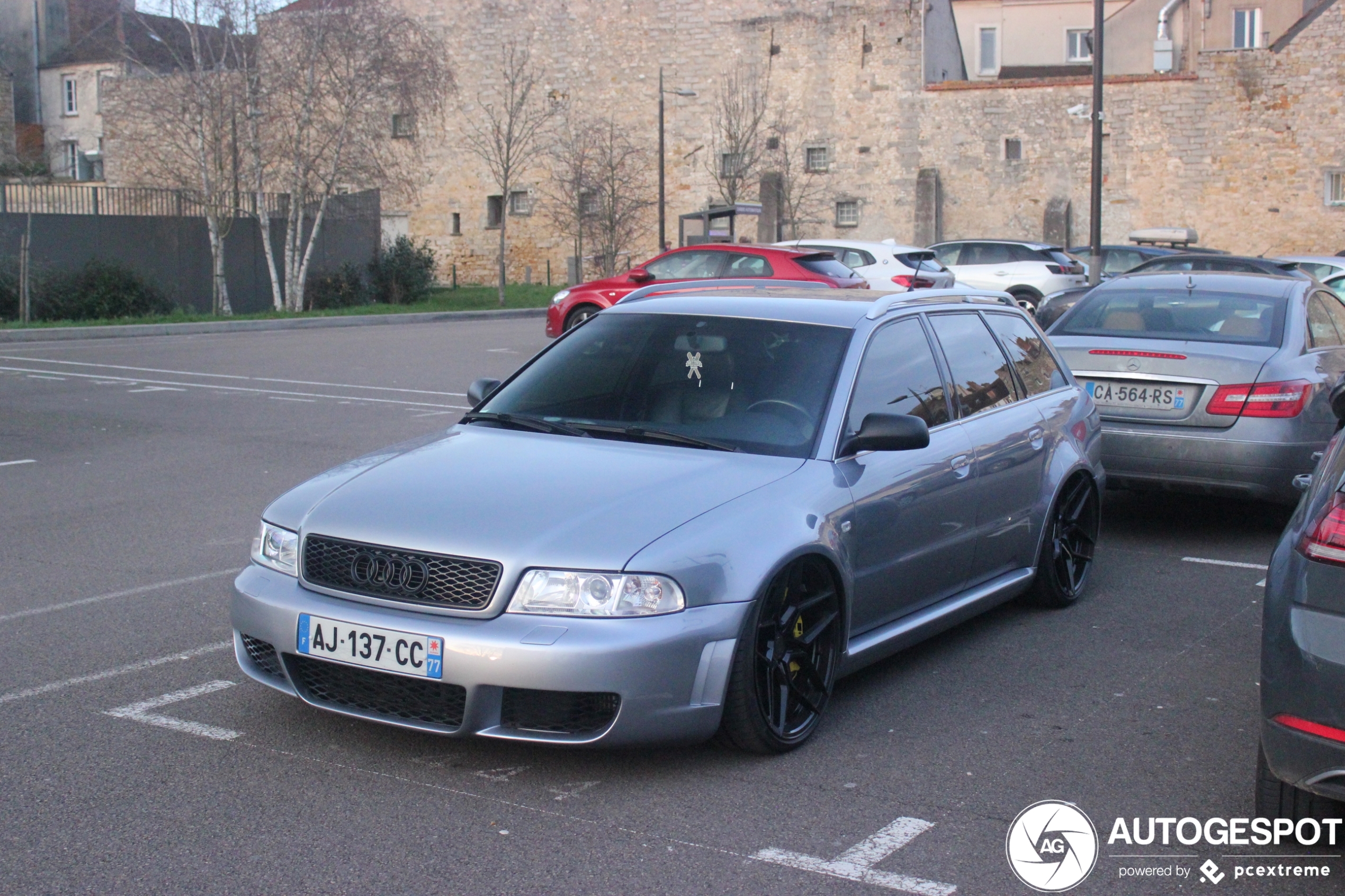 Audi RS4 Avant B5