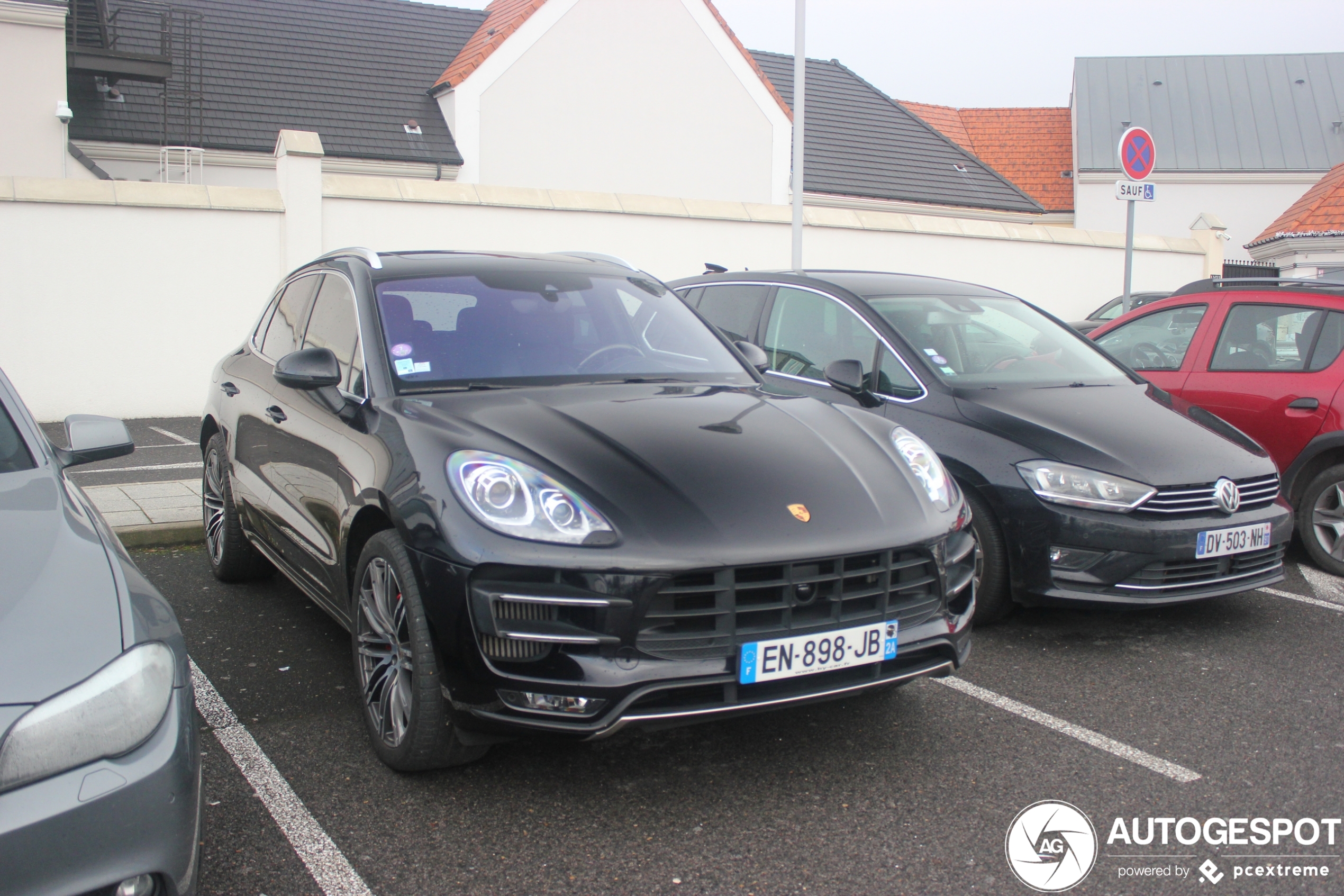 Porsche 95B Macan Turbo