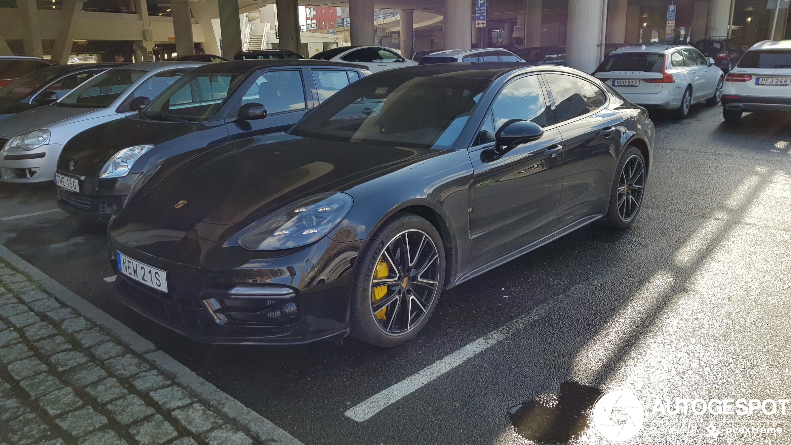 Porsche 971 Panamera Turbo S E-Hybrid