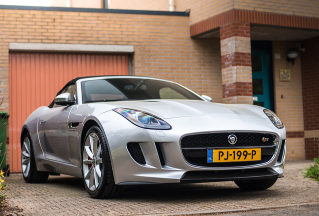 Jaguar F-TYPE S Convertible