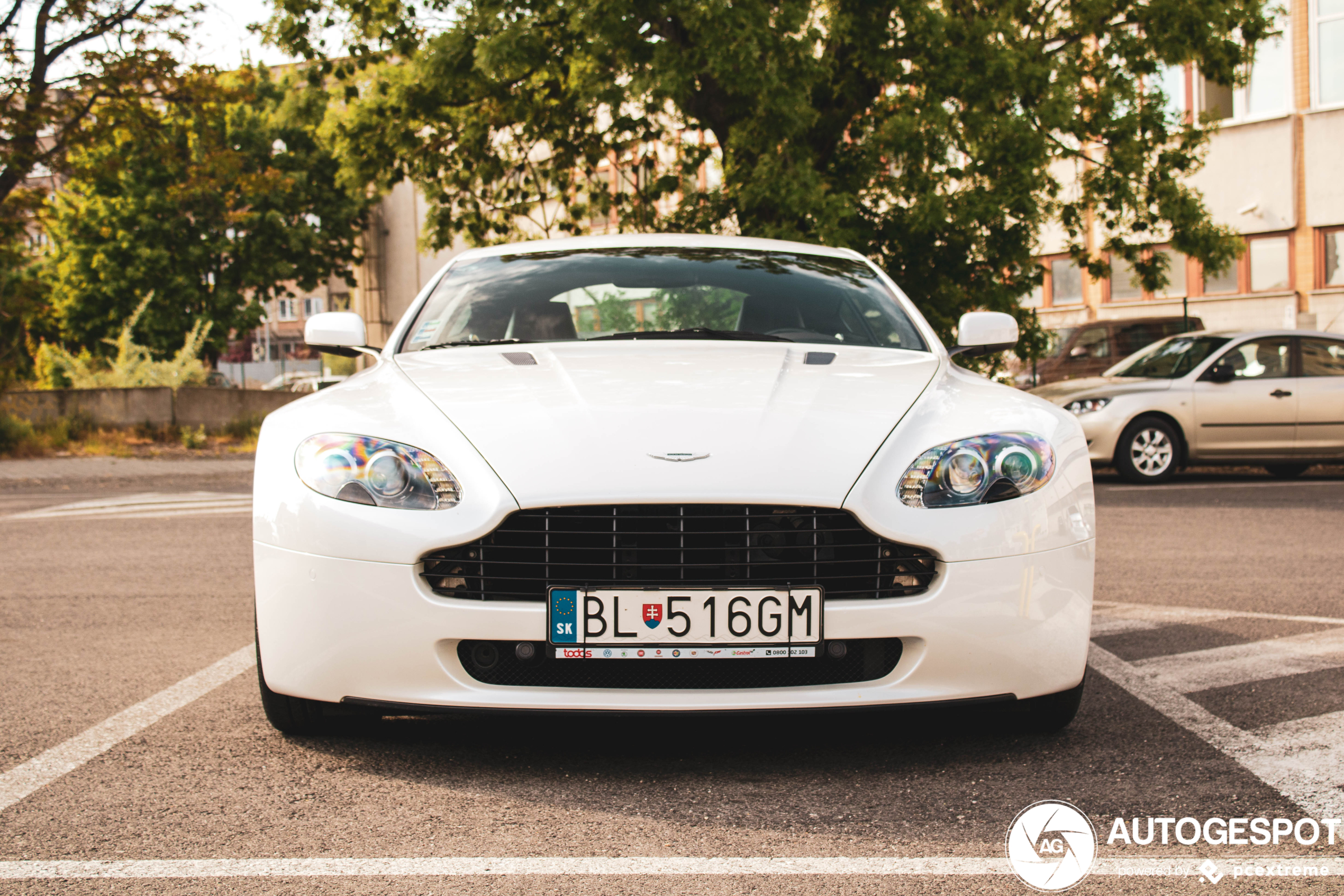 Aston Martin V8 Vantage