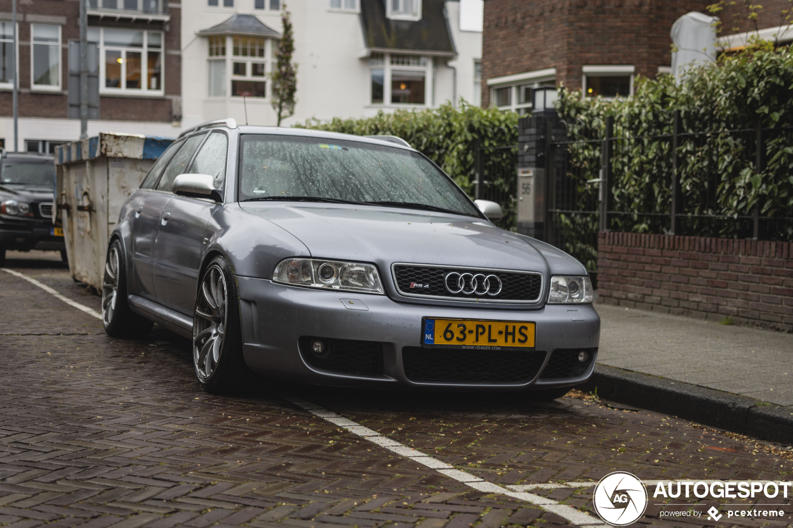 Audi RS4 Avant B5