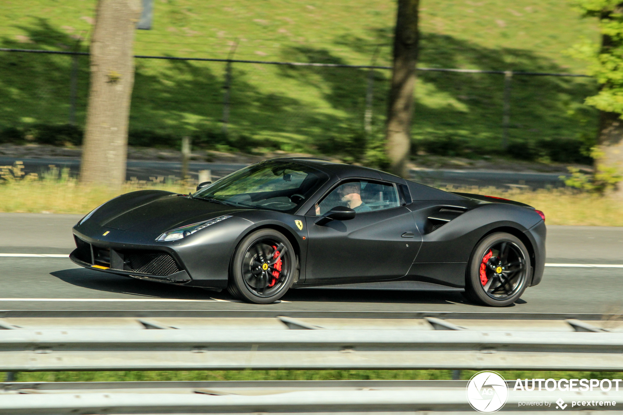 Ferrari 488 Spider