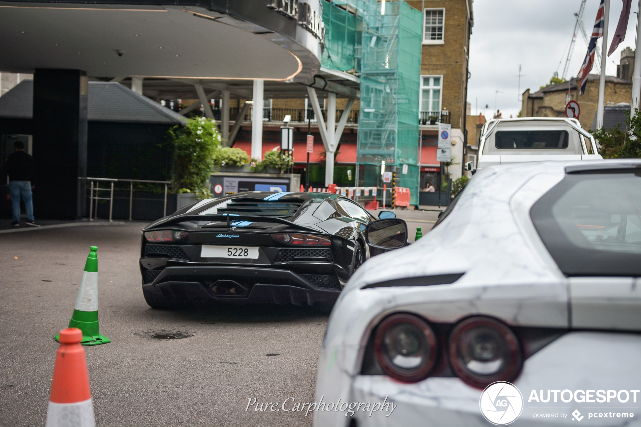 Lamborghini Aventador S LP740-4