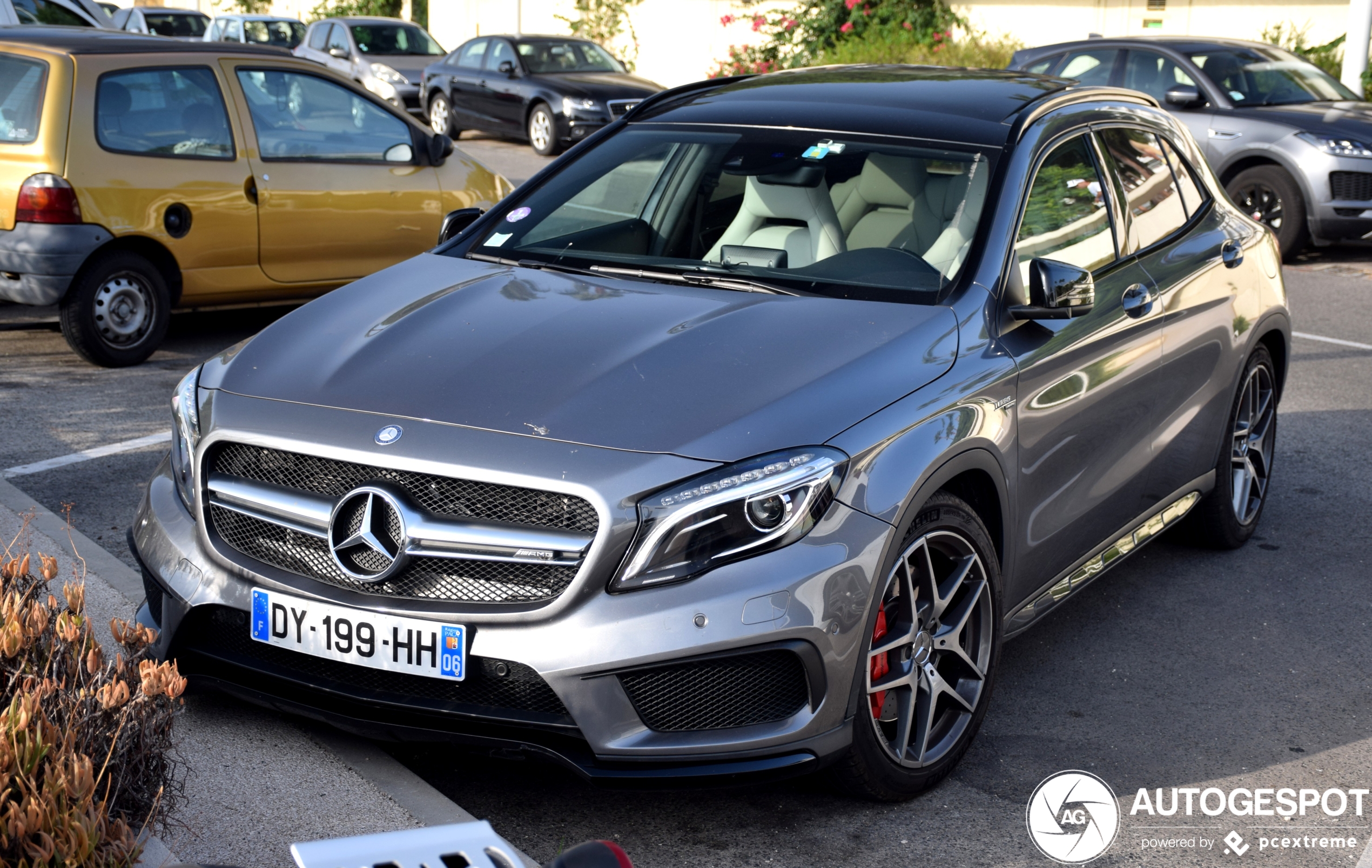 Mercedes-Benz GLA 45 AMG X156