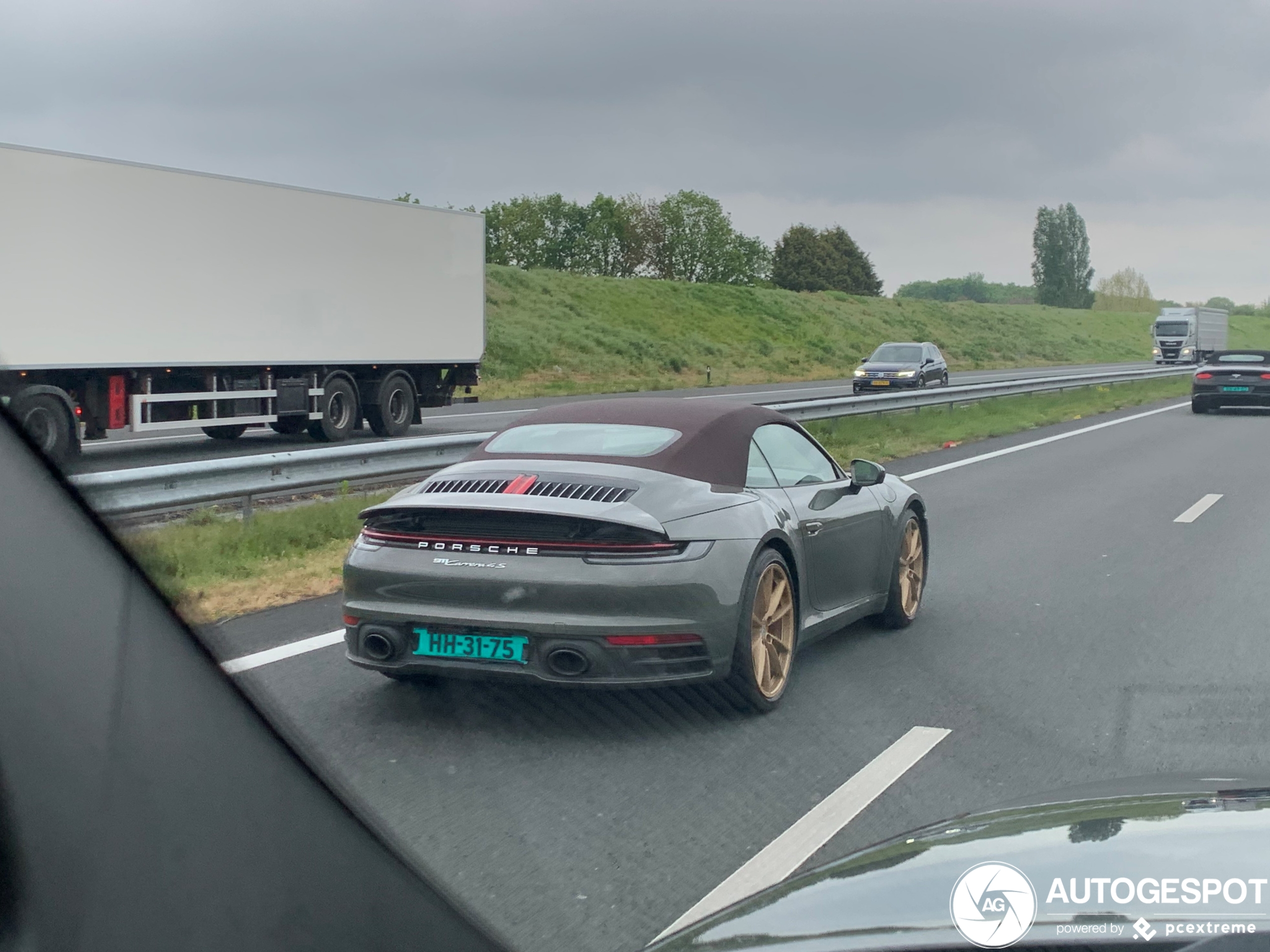 Porsche 992 Carrera 4S Cabriolet