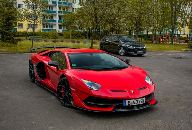 Lamborghini Aventador LP770-4 SVJ