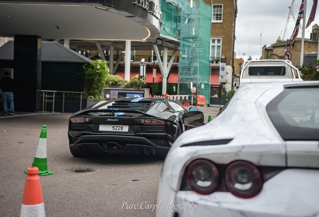 Lamborghini Aventador S LP740-4