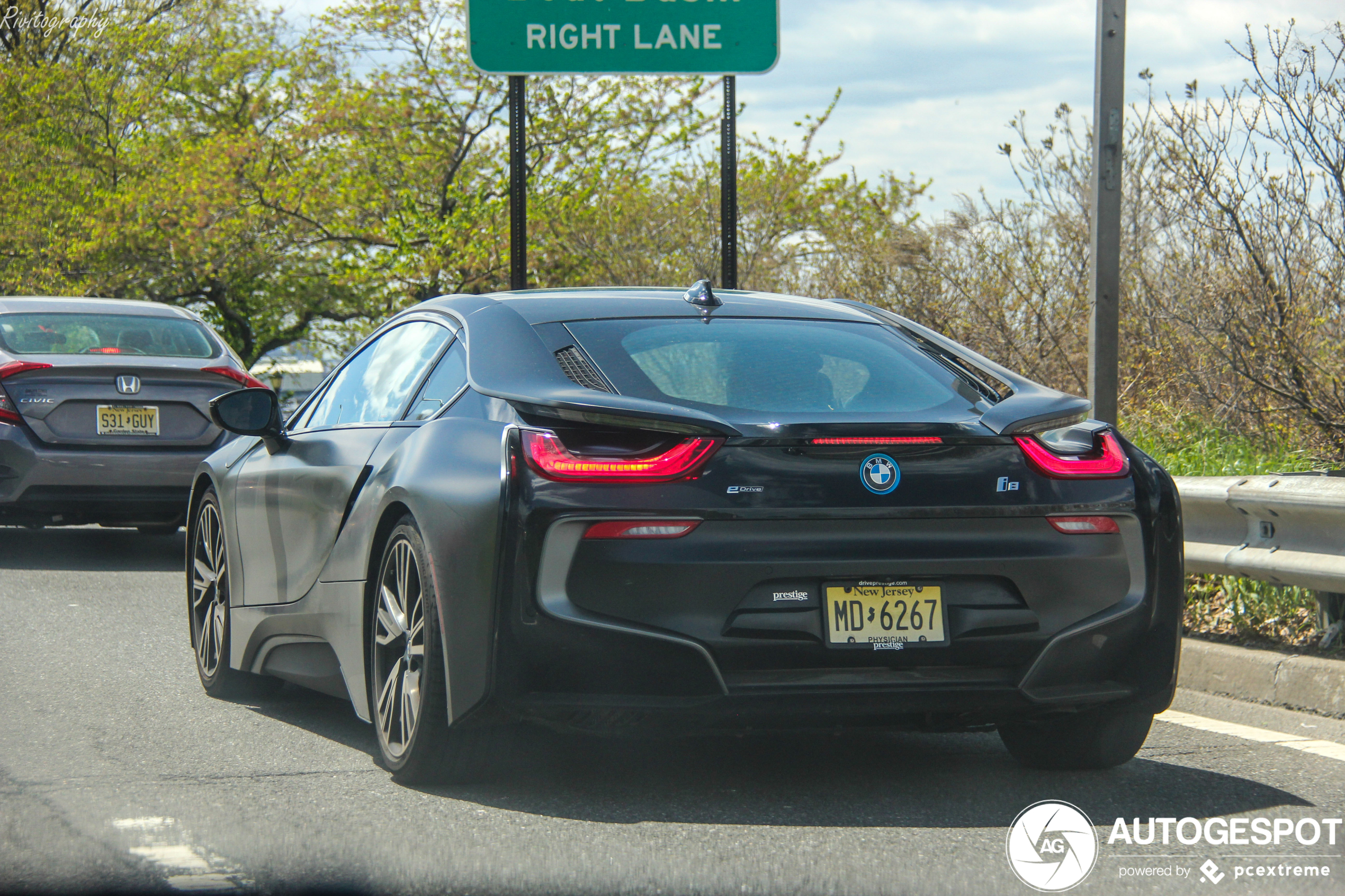 BMW i8