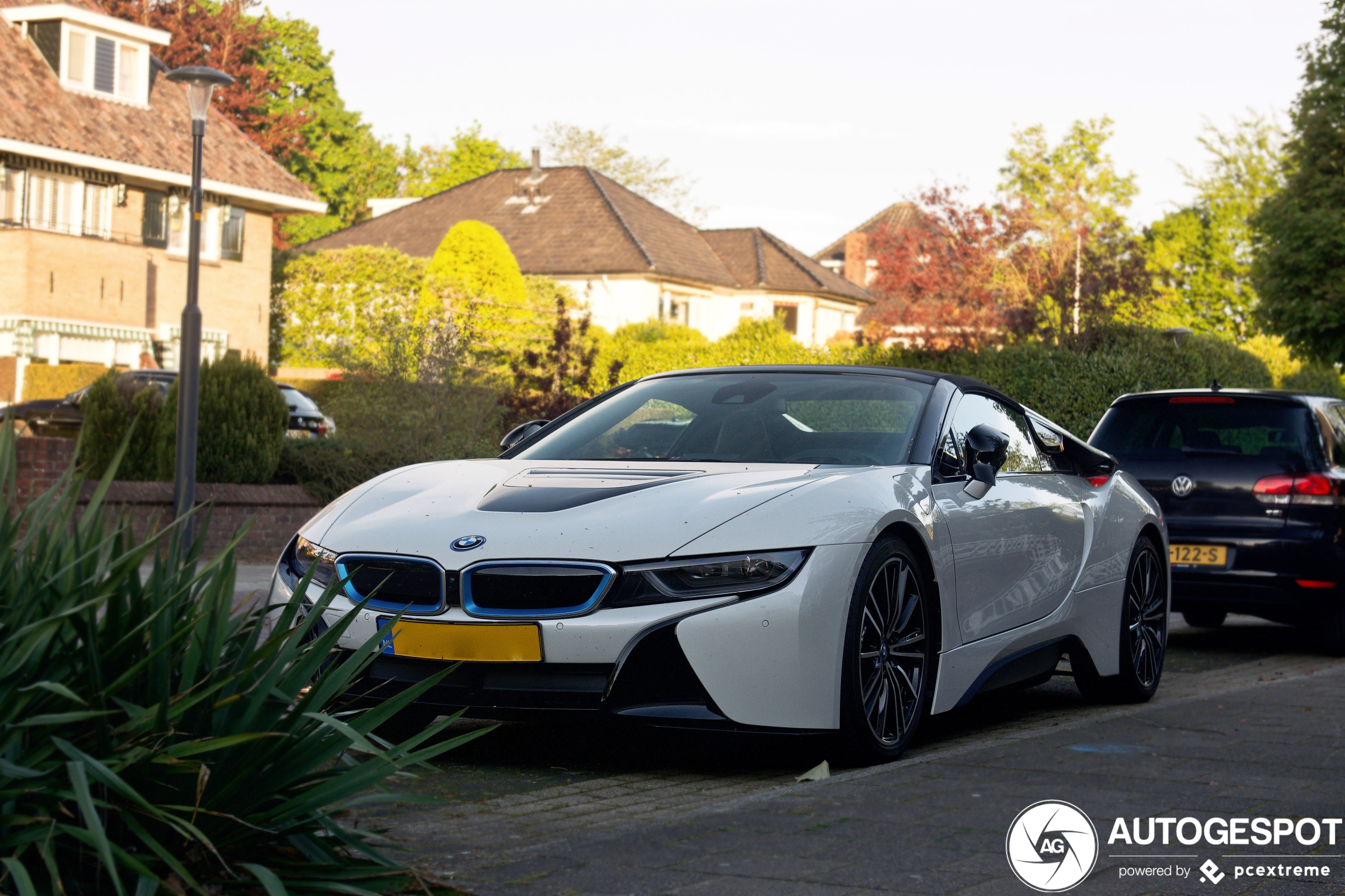 BMW i8 Roadster