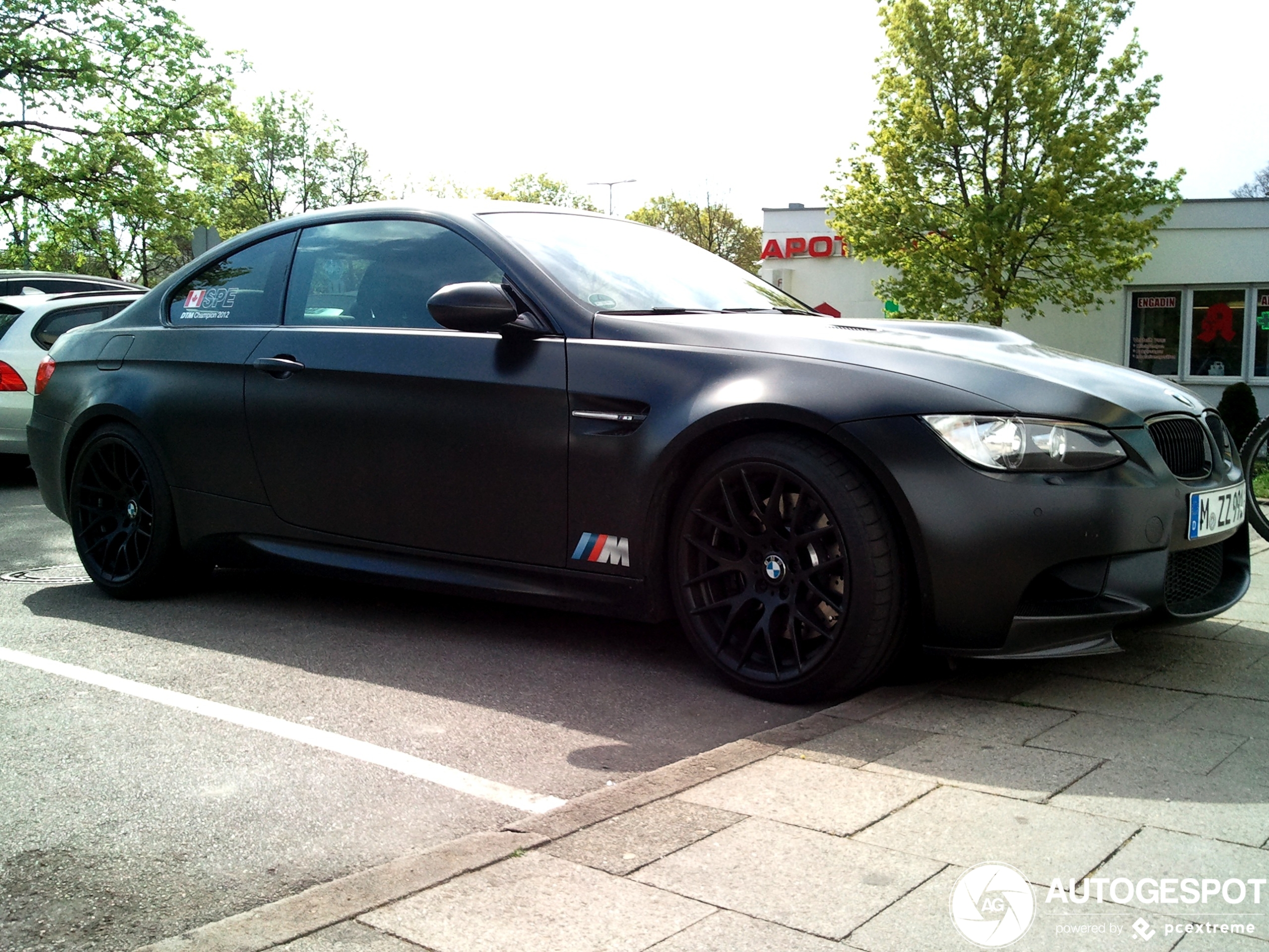 即決 PMA BMW M3 E92 DTM 2012 チャンピオン Schnitzer