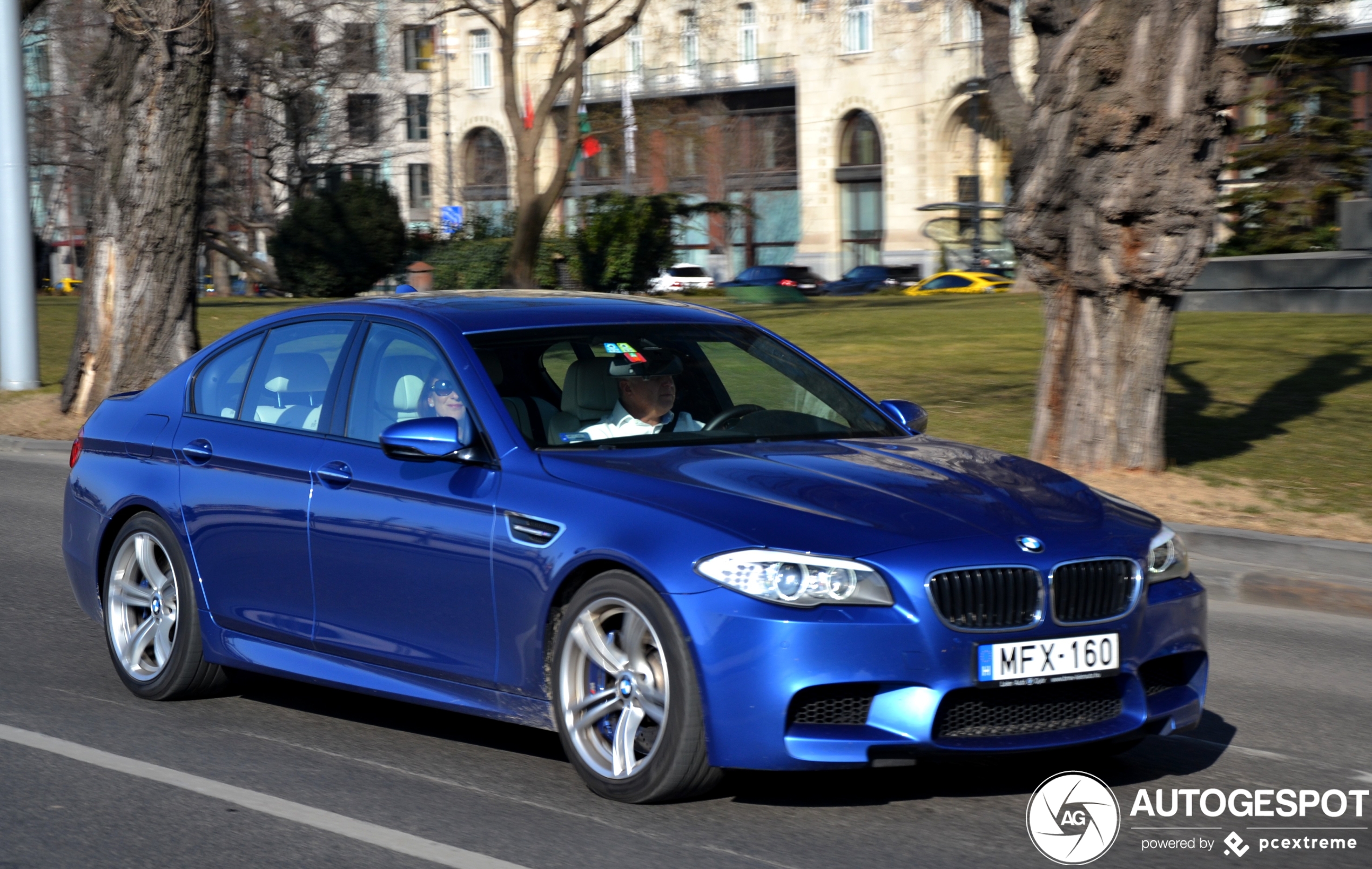 BMW M5 F10 2011