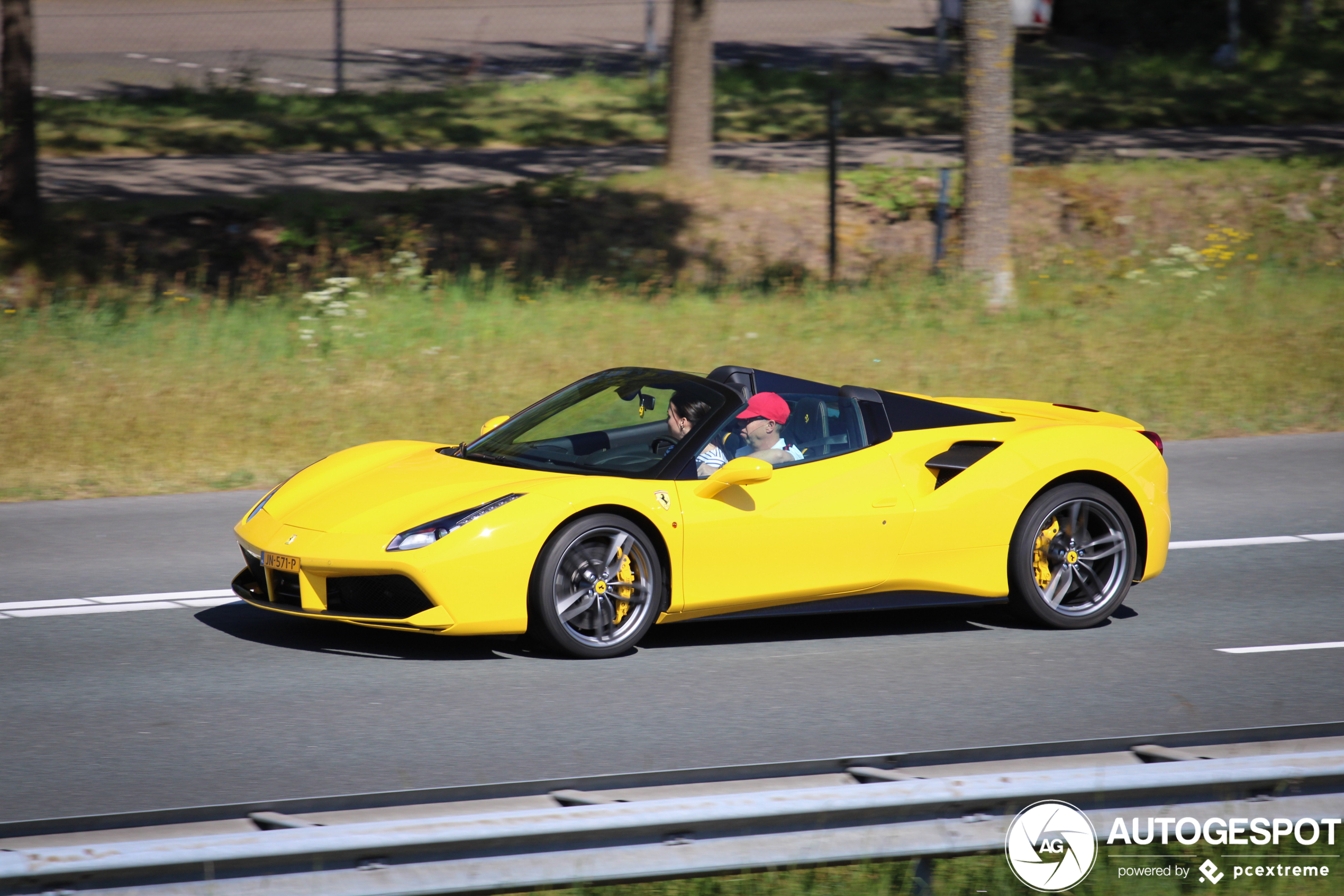 Ferrari 488 Spider