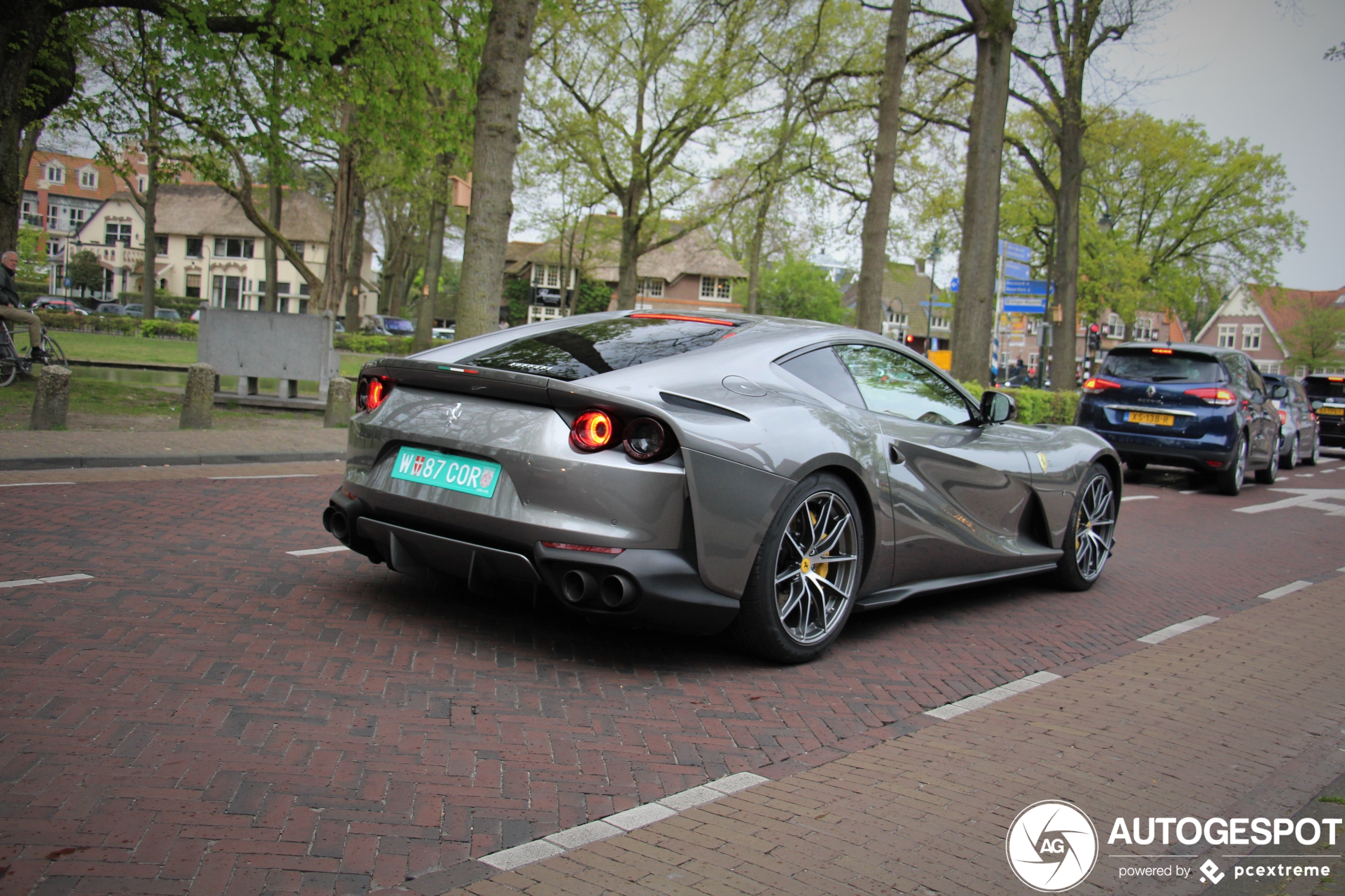 Ferrari 812 Superfast