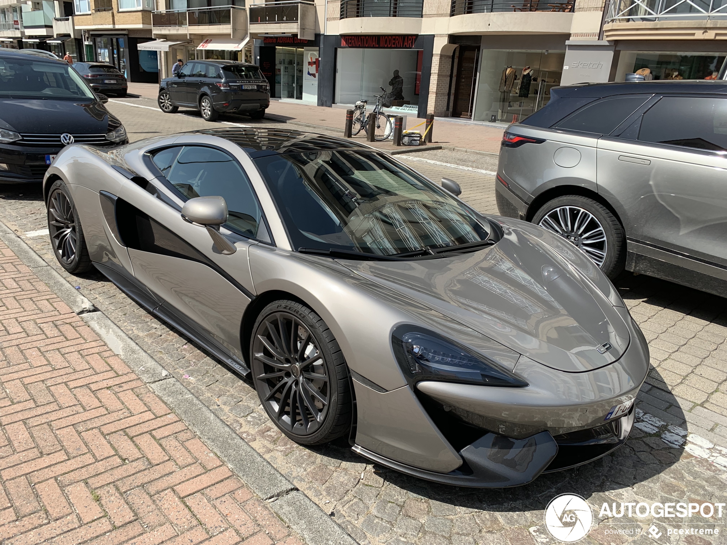 McLaren 570GT