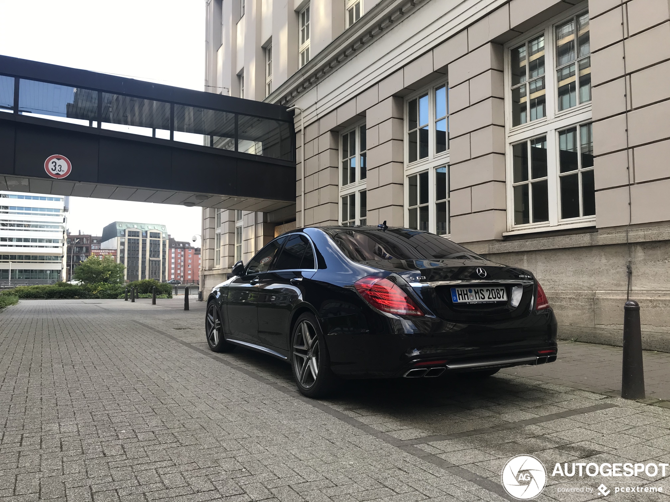 Mercedes-Benz S 63 AMG V222