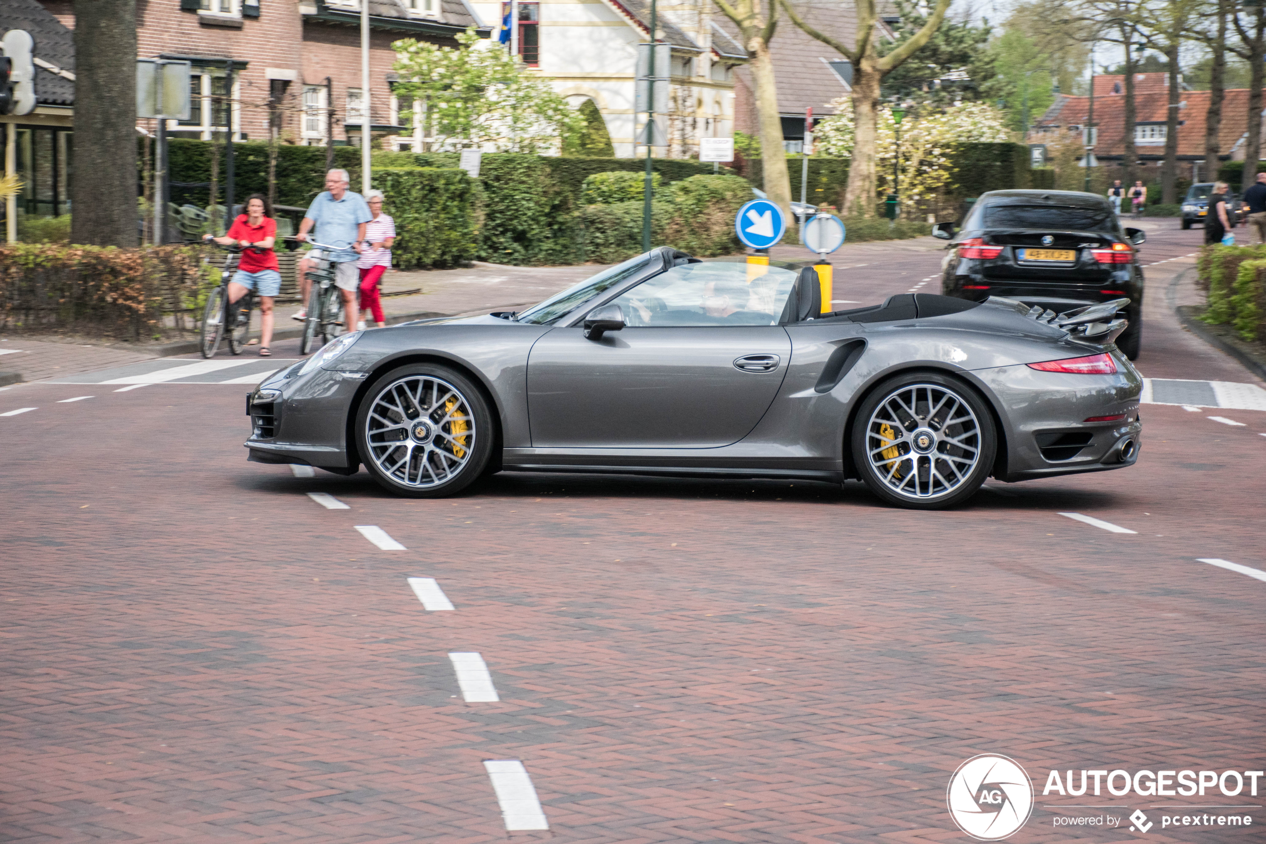 Porsche 991 Turbo S Cabriolet MkI