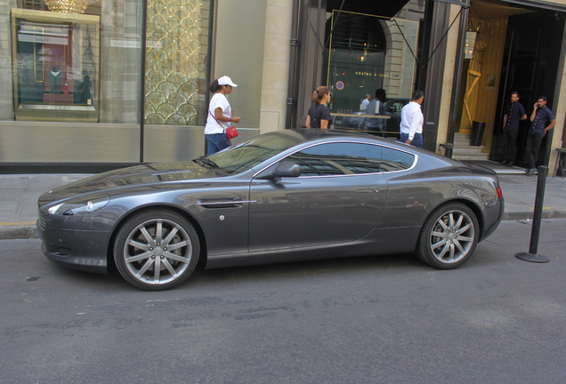 Aston Martin DB9