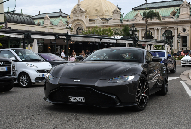 Aston Martin V8 Vantage 2018