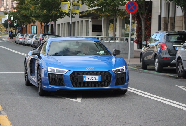 Audi R8 V10 Plus 2015