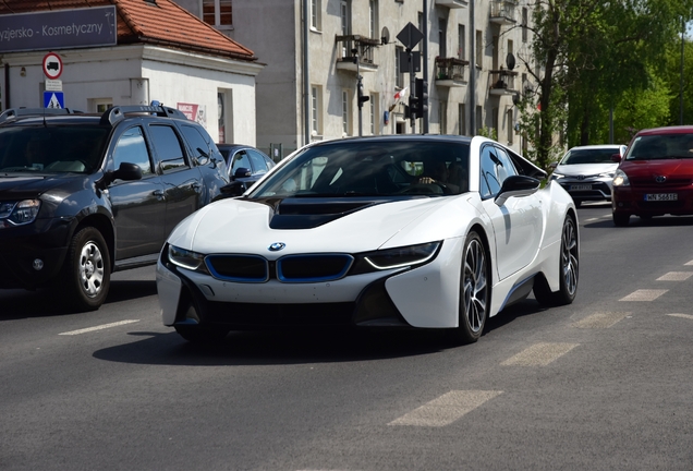 BMW i8