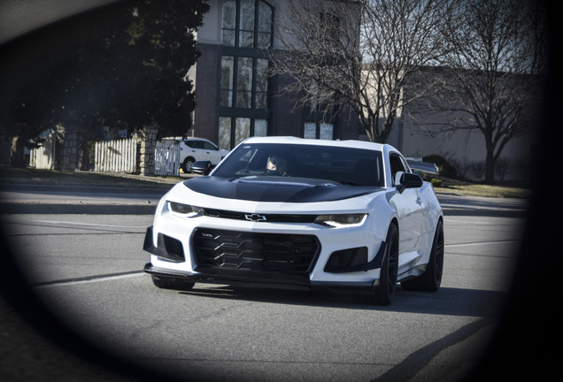 Chevrolet Camaro ZL1 1LE 2017