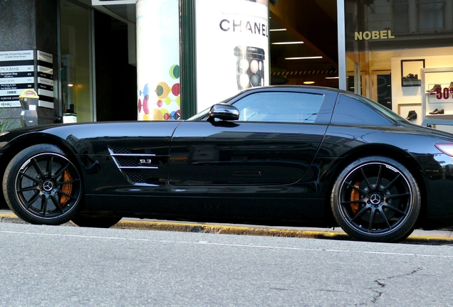 Mercedes-Benz SLS AMG