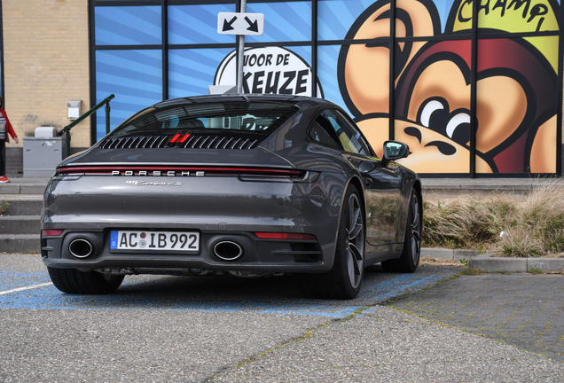 Porsche 992 Carrera 4S