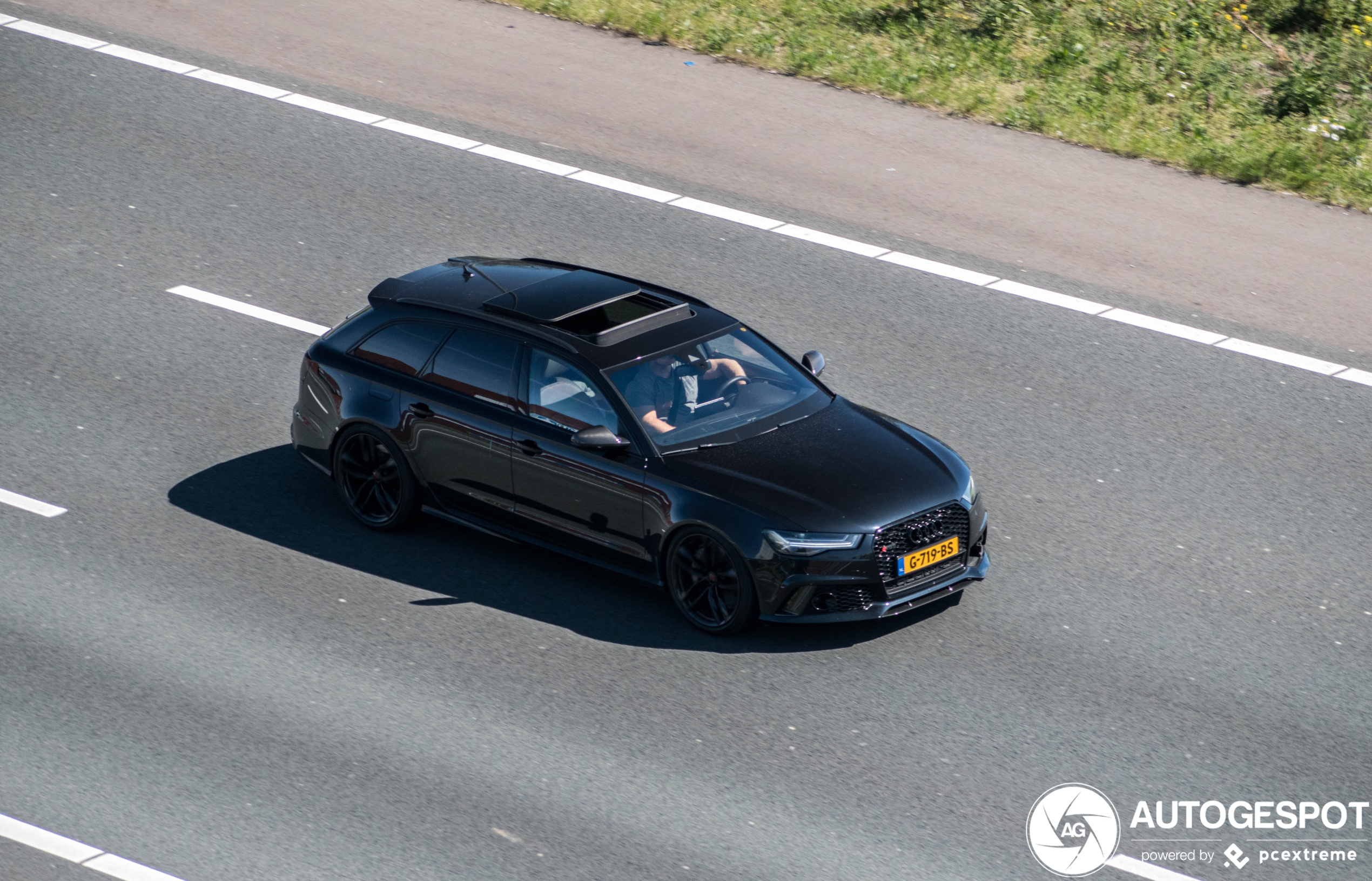 Audi RS6 Avant C7 2015