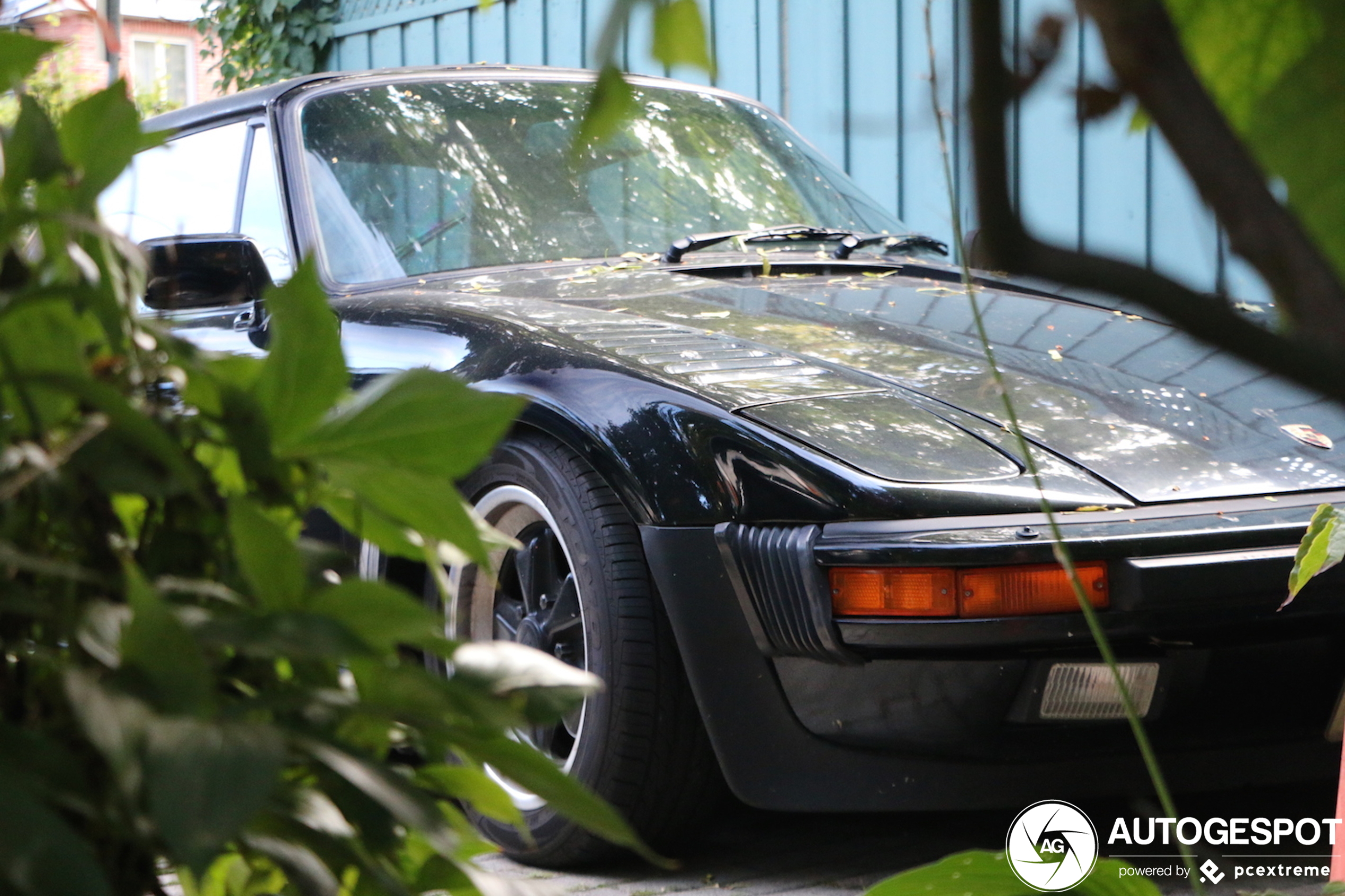 Porsche 930 Turbo Targa Flatnose