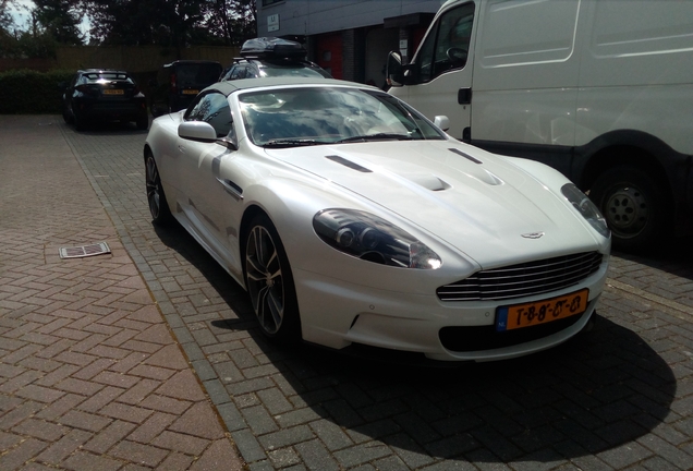 Aston Martin DBS Volante