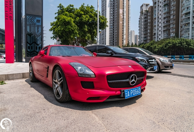 Mercedes-Benz SLS AMG