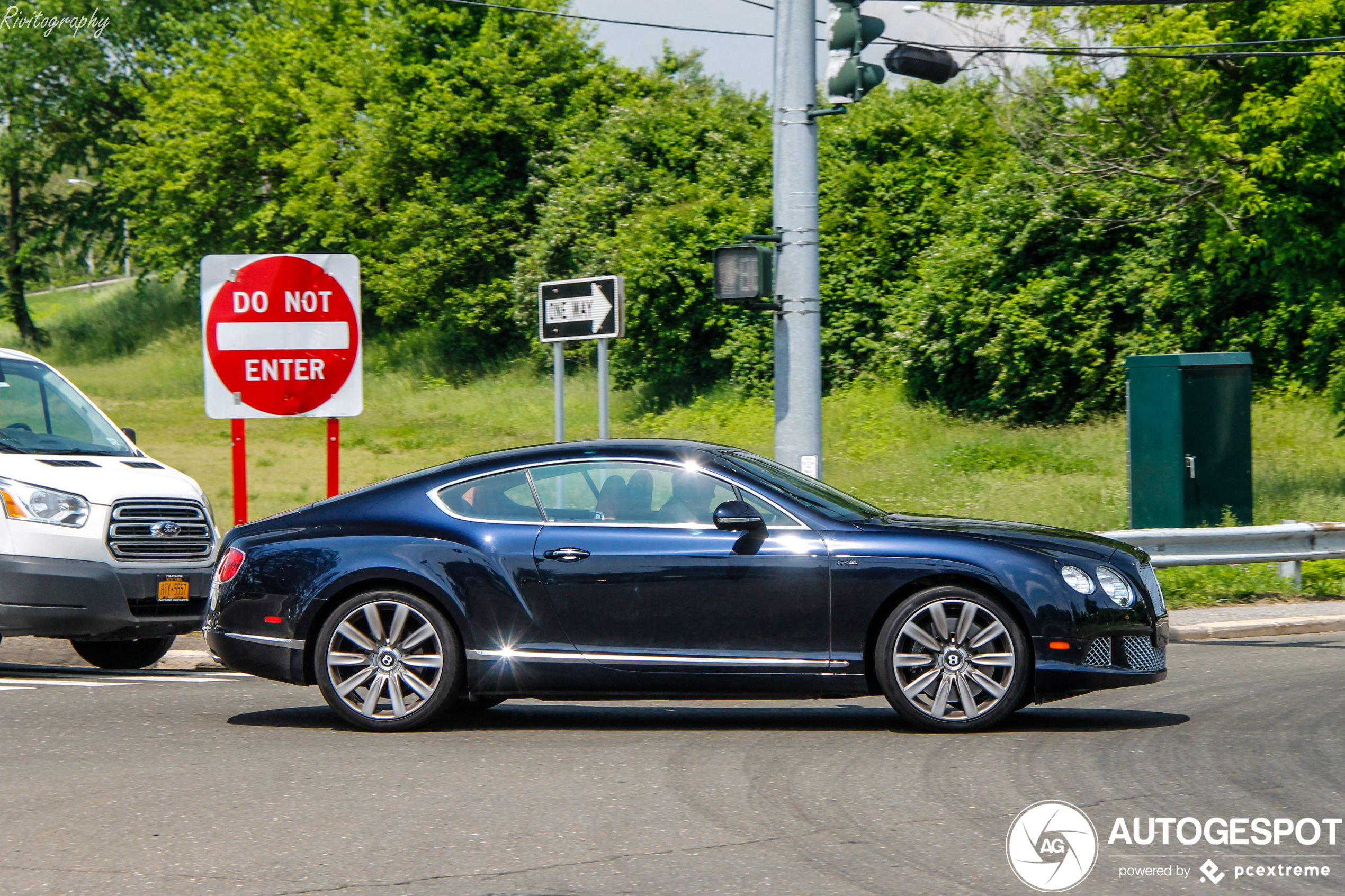 Bentley Continental GT 2012