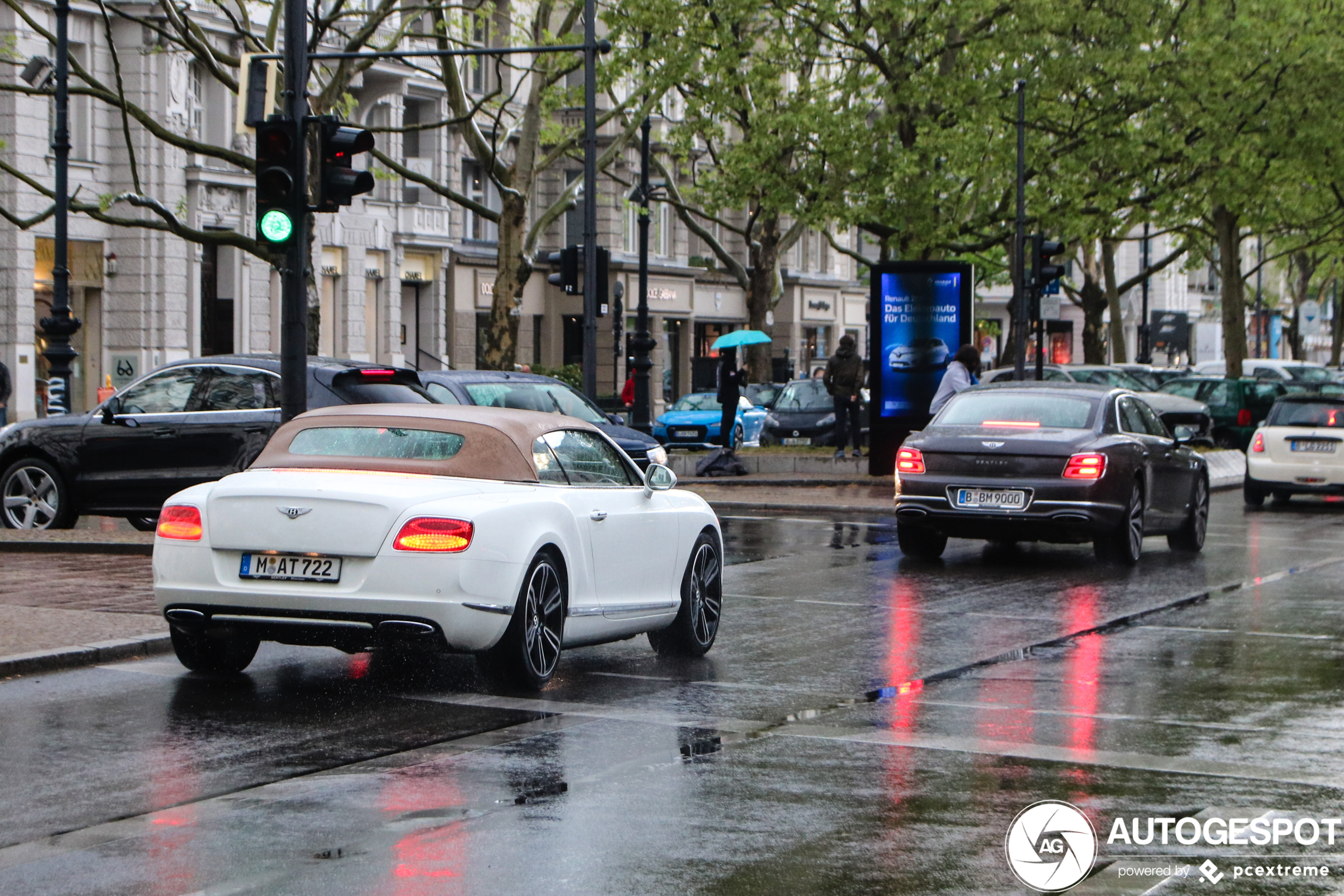 Bentley Continental GTC 2012