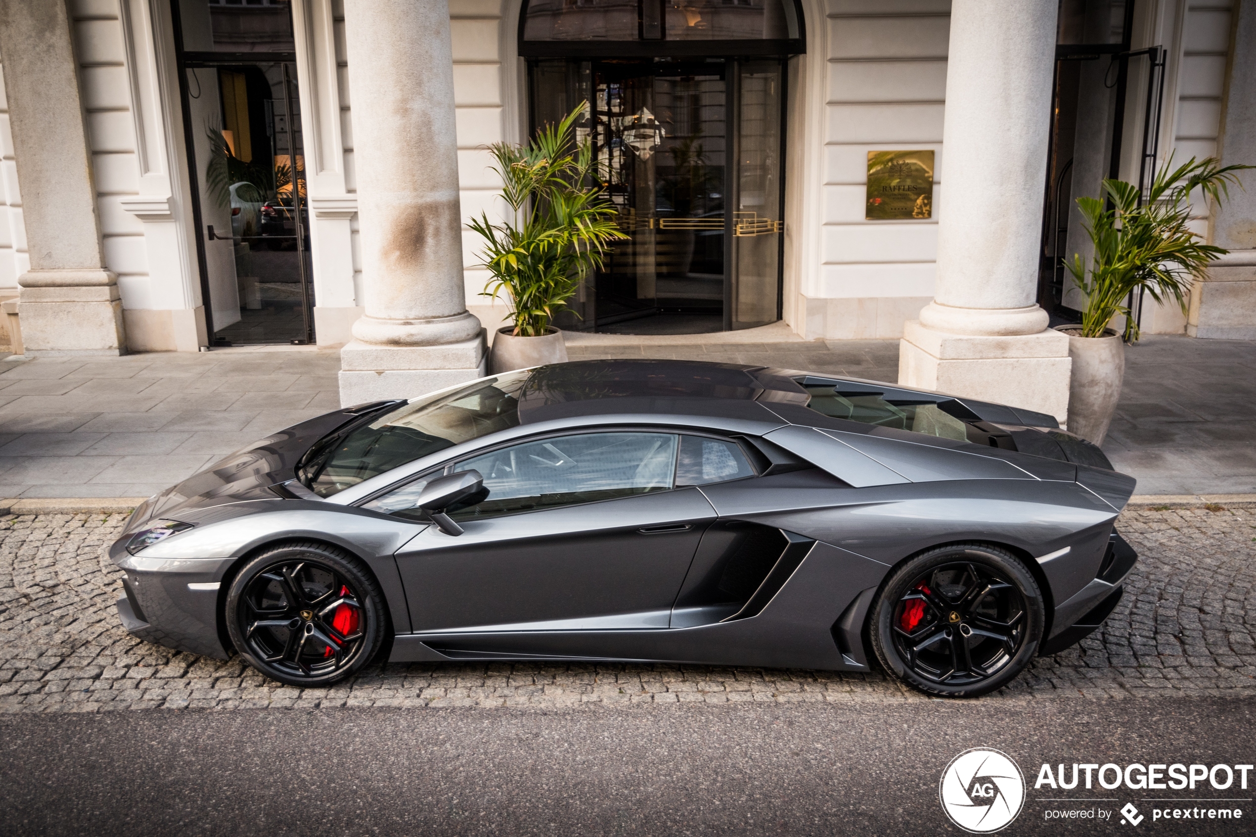 Lamborghini Aventador LP700-4